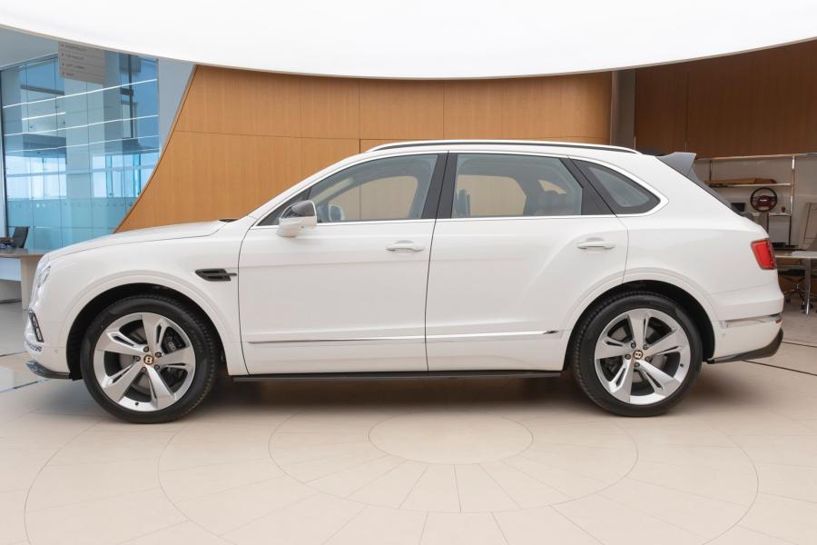  Bentley Bentayga V8 Centenary Specifications 2020 года  (UAE) (фото 4 из 10)